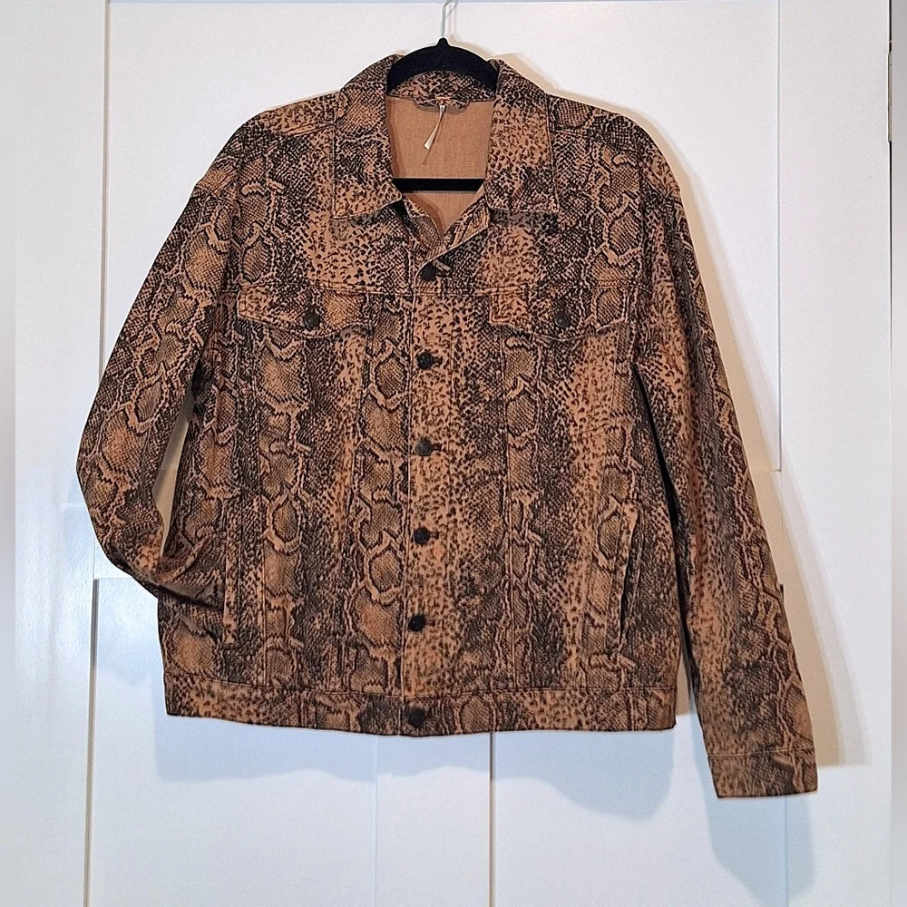 Free People Snakeskin Denim Trucker Jacket Button Up Cotton Brown Black Medium - Picture 1 of 16